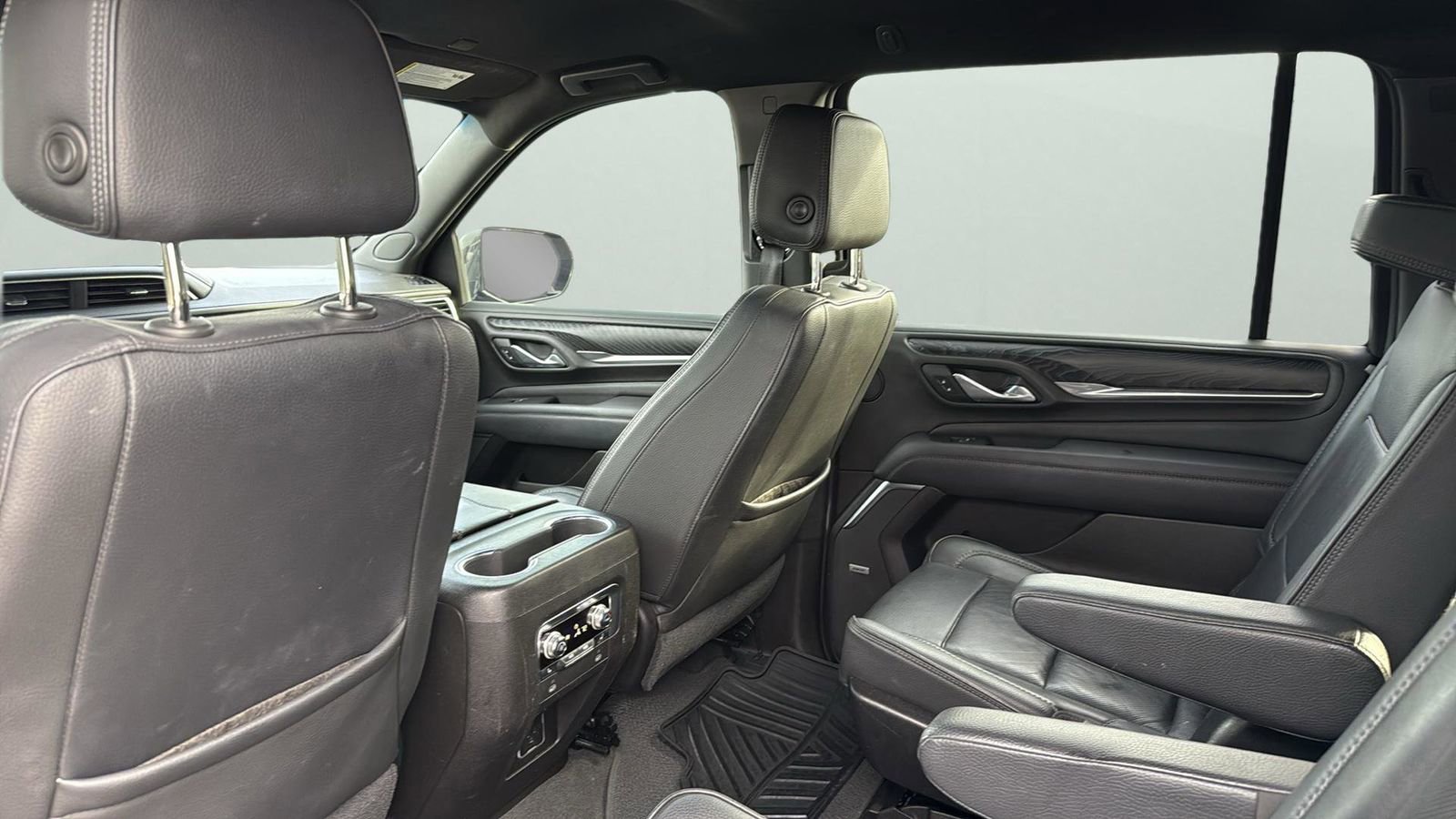 Used 2021 GMC Yukon XL Denali image 29