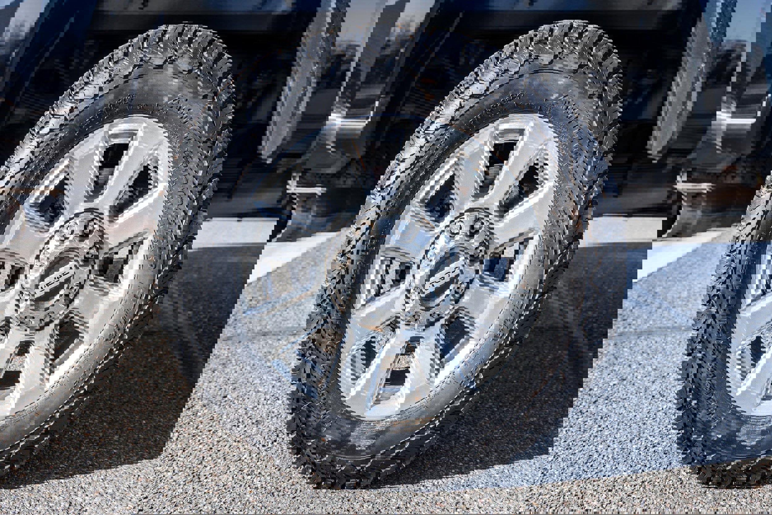 Certified 2017 Ford F350 Platinum w/ Platinum Ultimate Package image 8