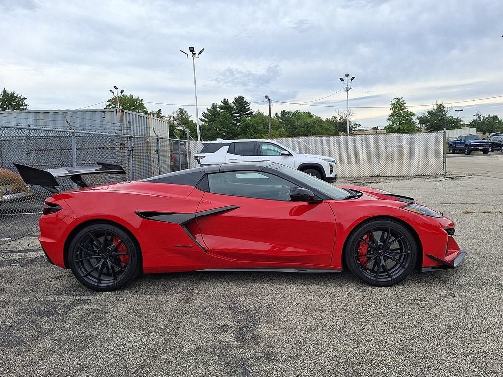 Used 2026 Chevrolet Corvette ZR1 w/ ZR1 Carbon Fiber Aero Package RWD image 8