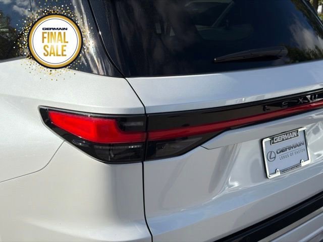 New 2026 Lexus TX 500h AWD image 12