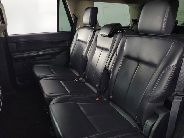 Used 2024 Ford Expedition XLT image 18