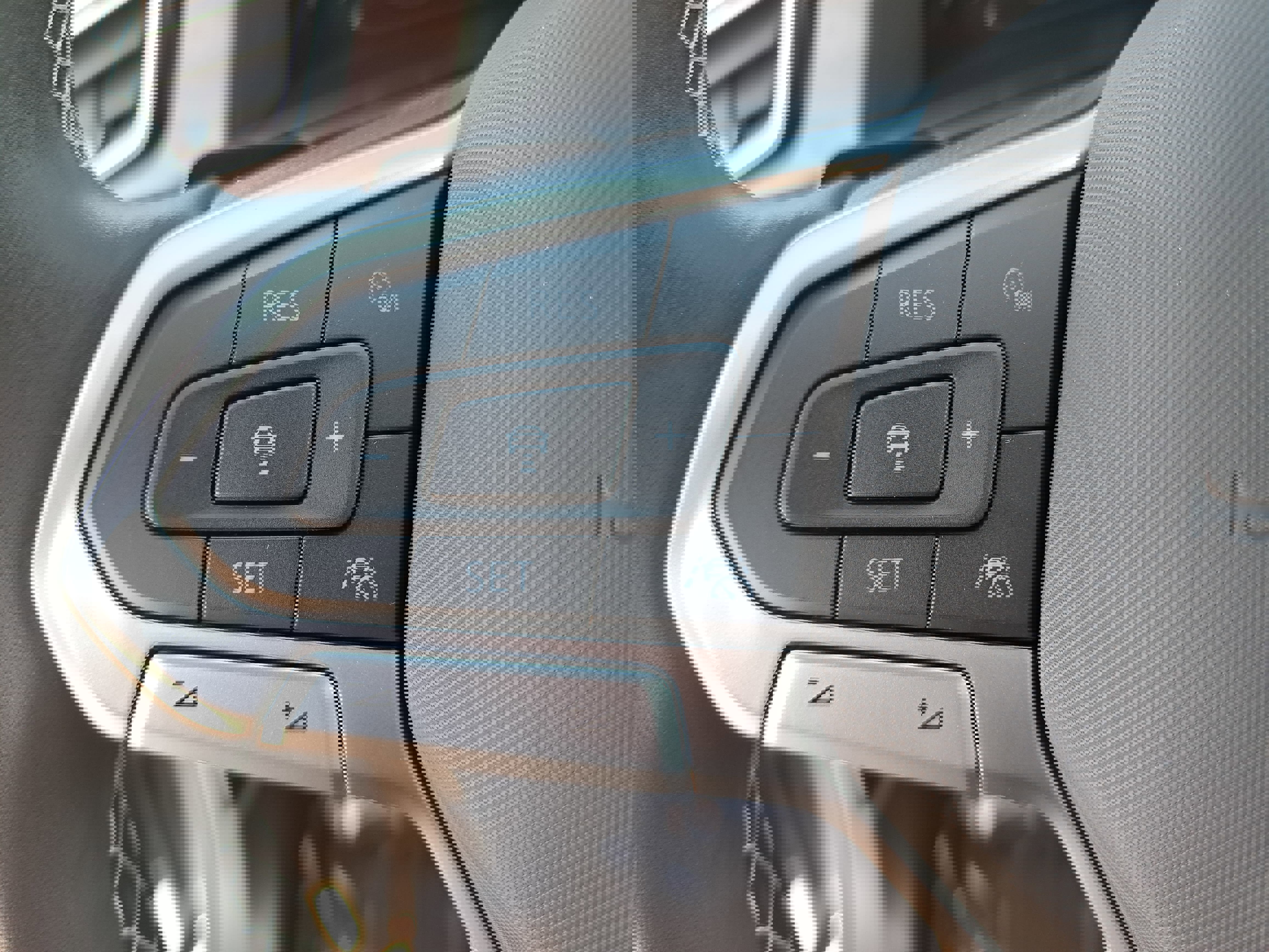 New 2026 Volkswagen Atlas SE image 18