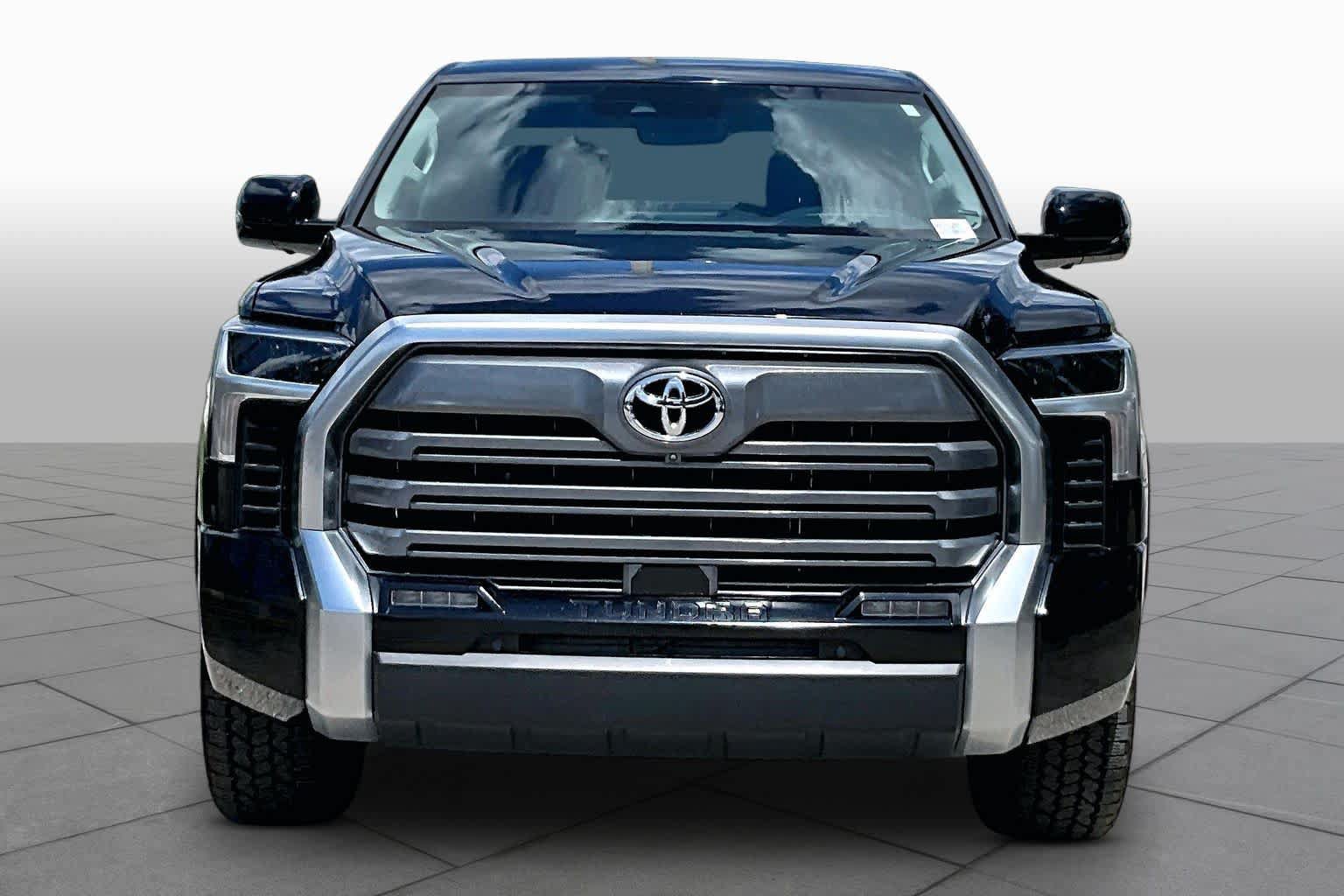 Used 2023 Toyota Tundra Limited AWD/4WD image 4