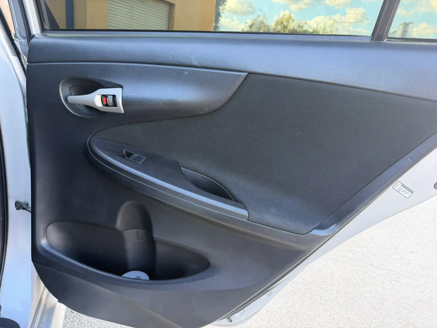 Used 2009 Toyota Corolla S image 14