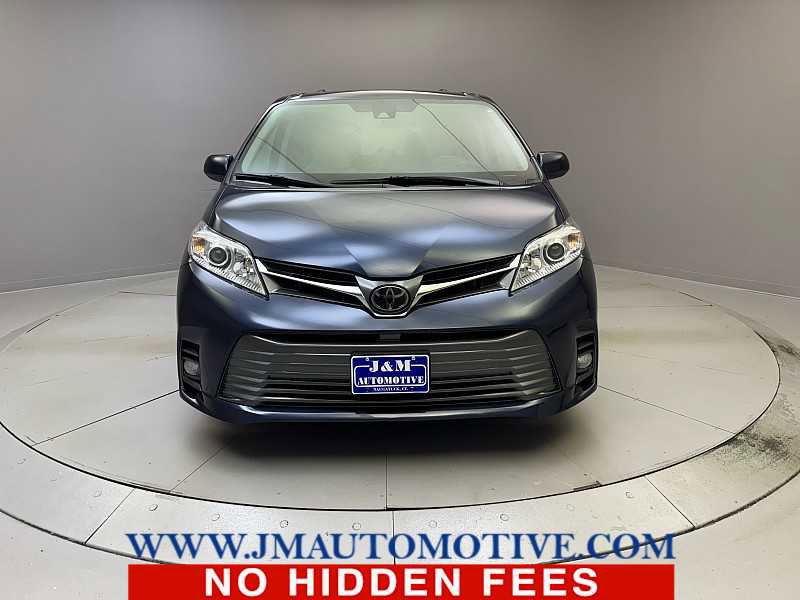 Used 2020 Toyota Sienna XLE Premium AWD/4WD image 8