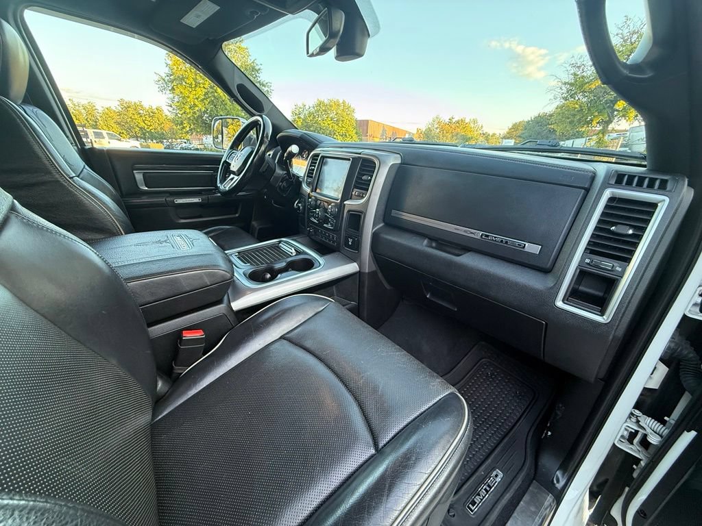 Used 2018 RAM 3500 Laramie Longhorn AWD/4WD image 37