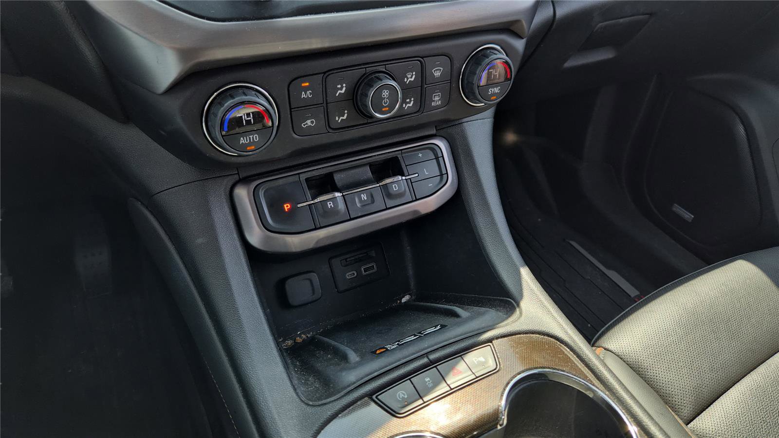 Used 2021 GMC Acadia AT4 w/ Trailering Package image 22