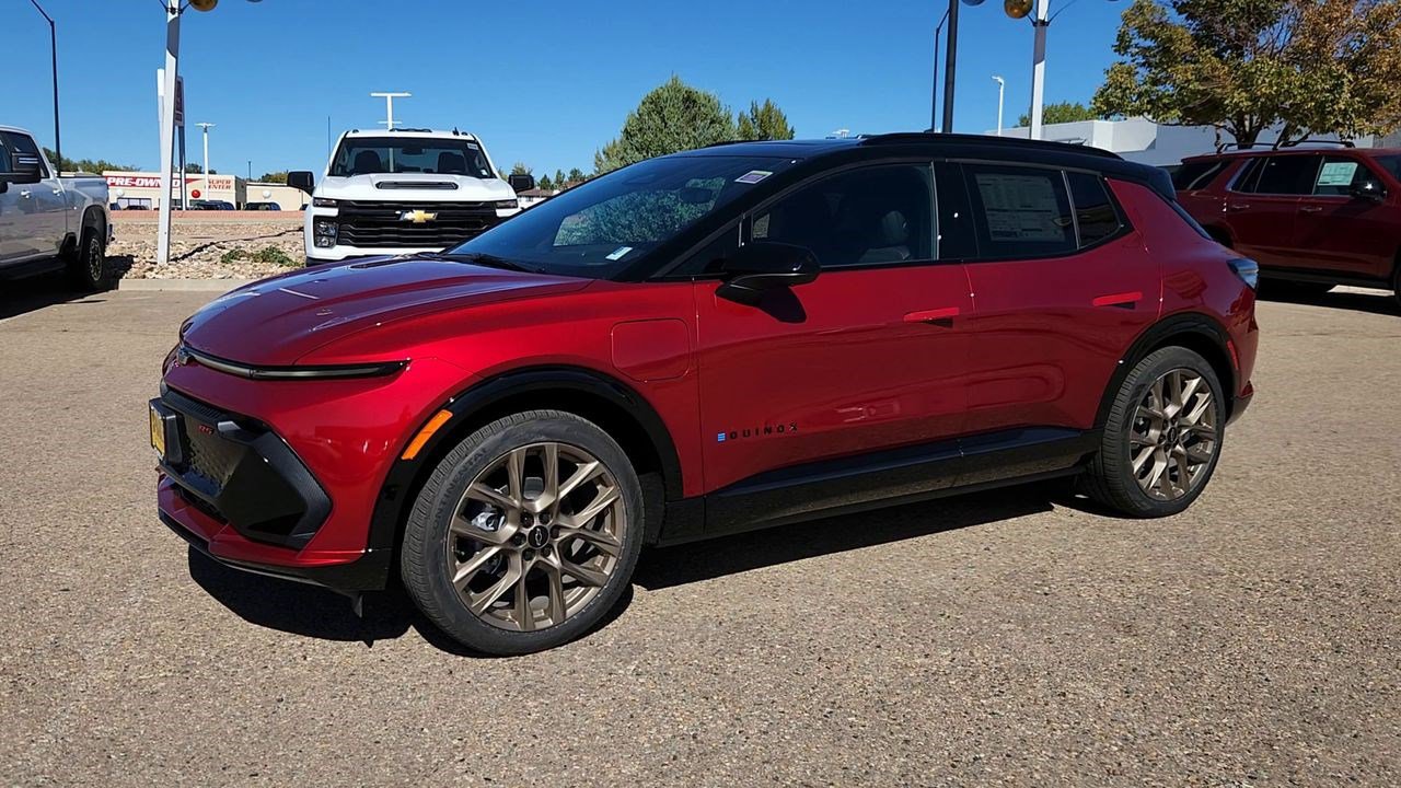 New 2026 Chevrolet Equinox EV RS image 4