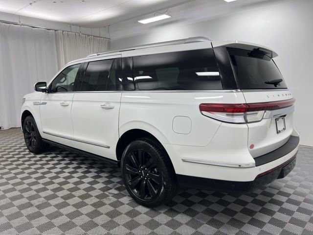 Used 2024 Lincoln Navigator L Reserve image 5
