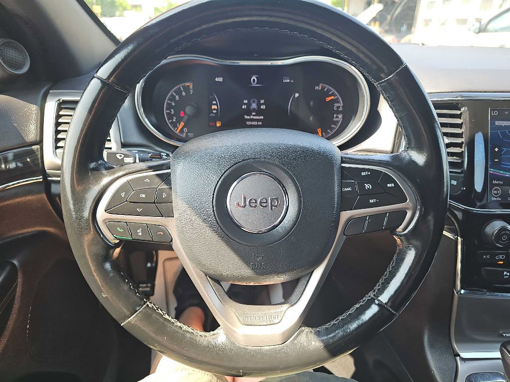 Used 2020 Jeep Grand Cherokee Limited w/ Luxury Group II image 38