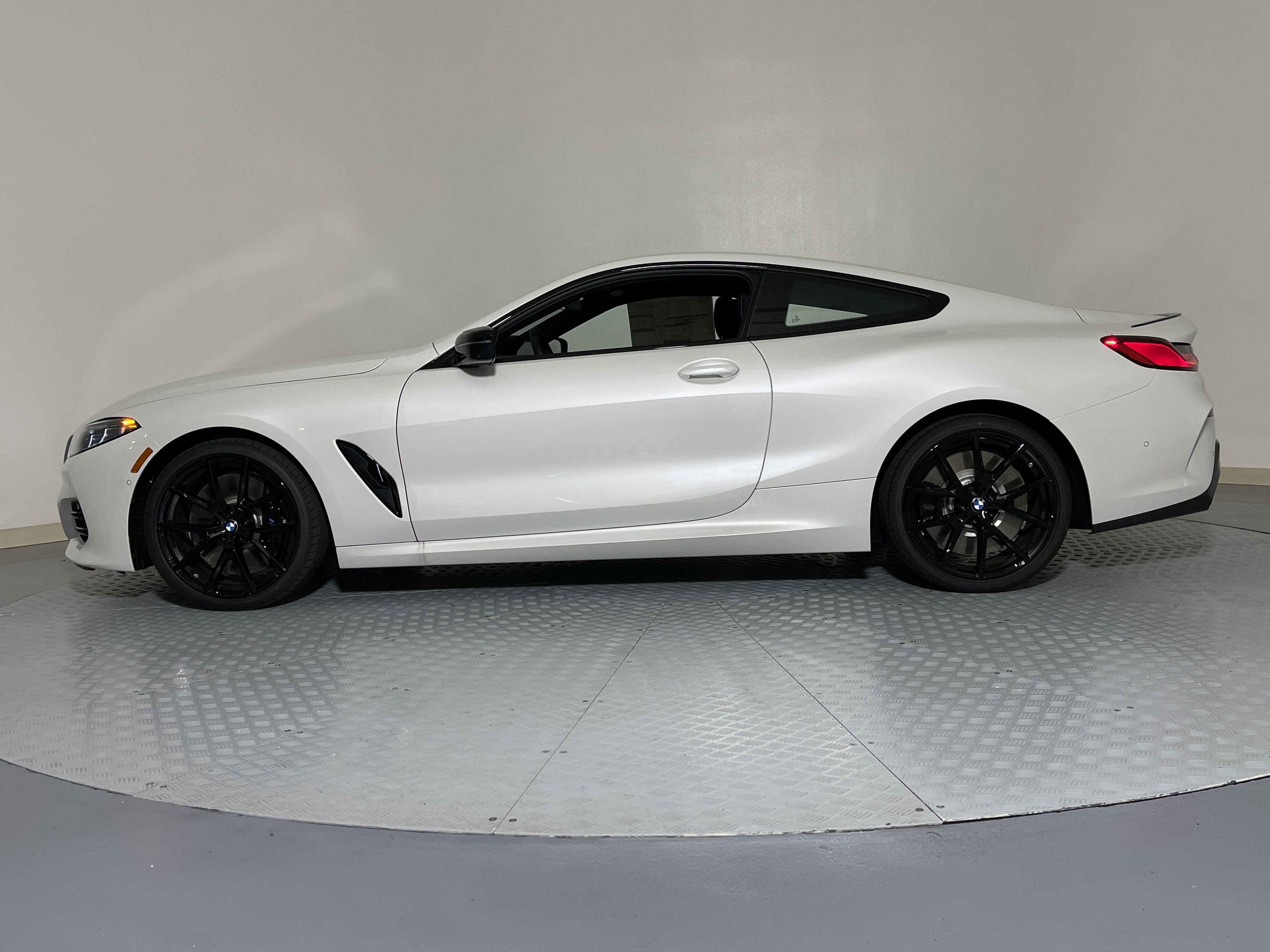 New 2026 BMW M850i xDrive Coupe image 4