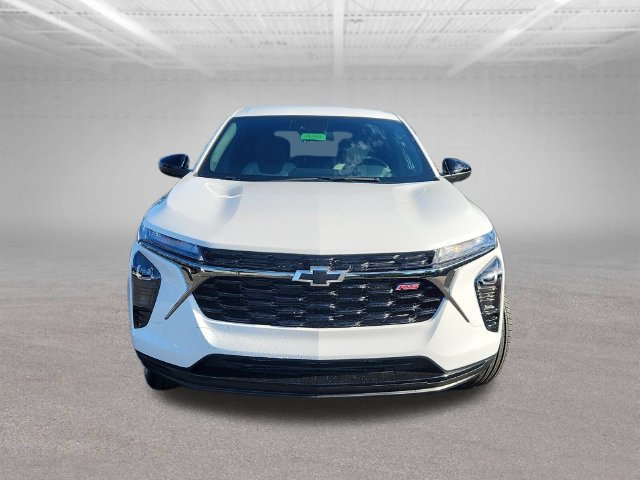 New 2026 Chevrolet Trax RS w/ Driver Confidence Package FWD image 2