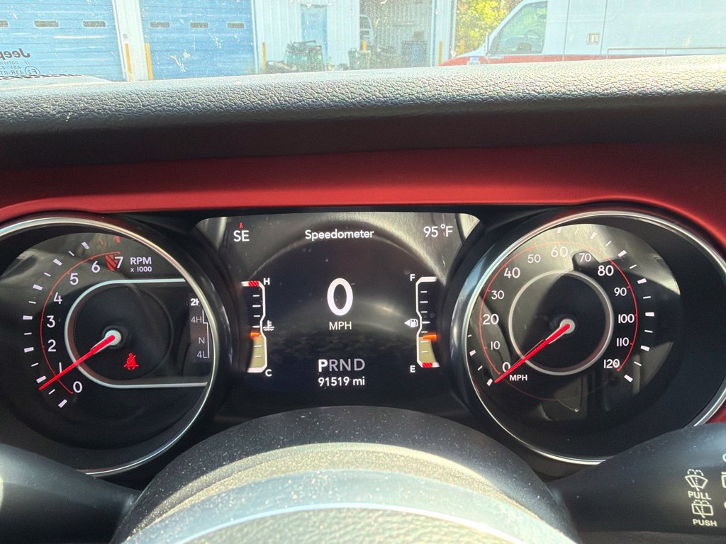 Used 2019 Jeep Wrangler Unlimited Rubicon AWD/4WD image 30