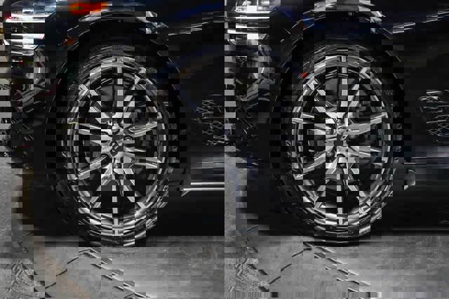 Used 2023 Genesis G70 3.3T image 9