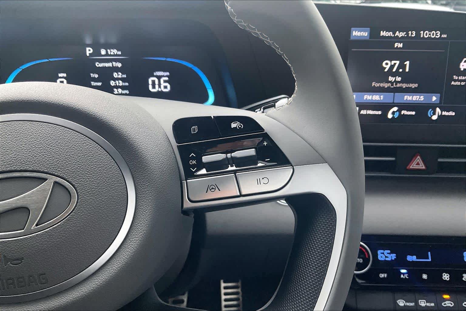 Certified 2025 Hyundai Elantra Sport image 25