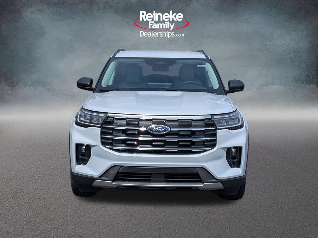 New 2026 Ford Explorer Active w/ Active Comfort Package AWD/4WD image 2