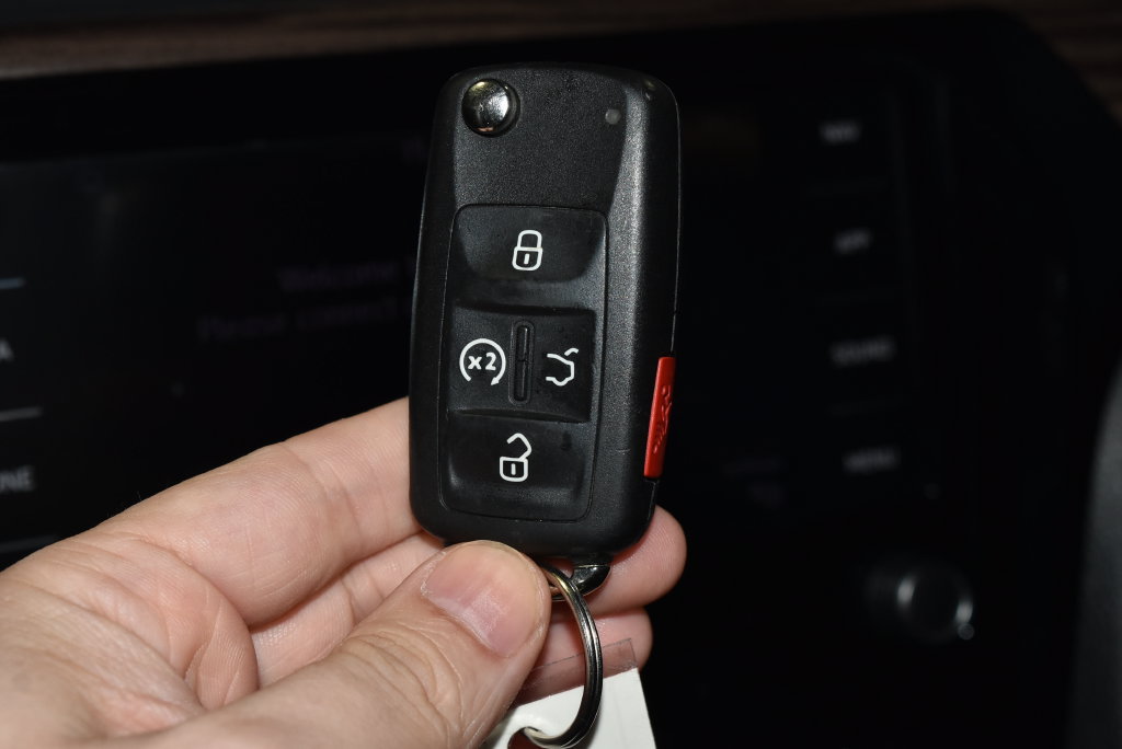 Used 2022 Volkswagen Passat 2.0T FWD image 17
