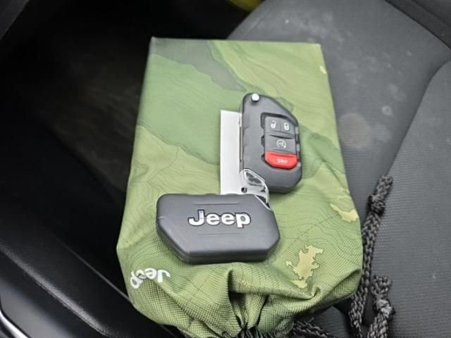 Used 2023 Jeep Wrangler Unlimited w/ Cold Weather Group image 15