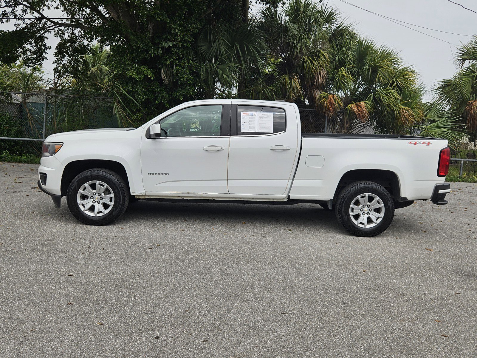 Used 2019 Chevrolet Colorado LT AWD/4WD image 2