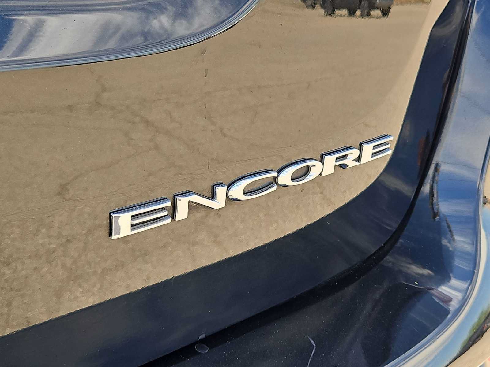 Used 2018 Buick Encore Preferred FWD image 12