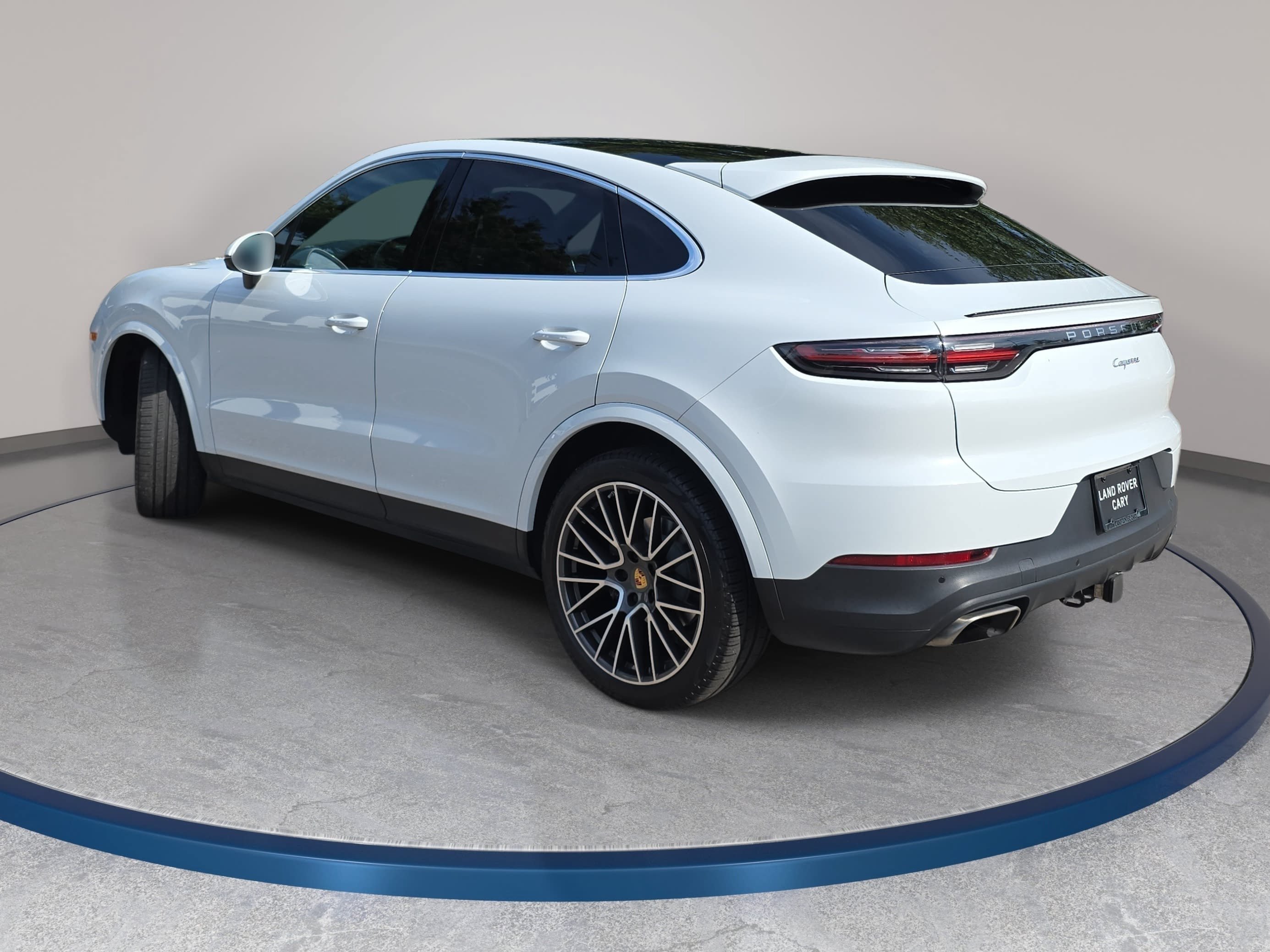 Used 2021 Porsche Cayenne Coupe AWD/4WD image 7