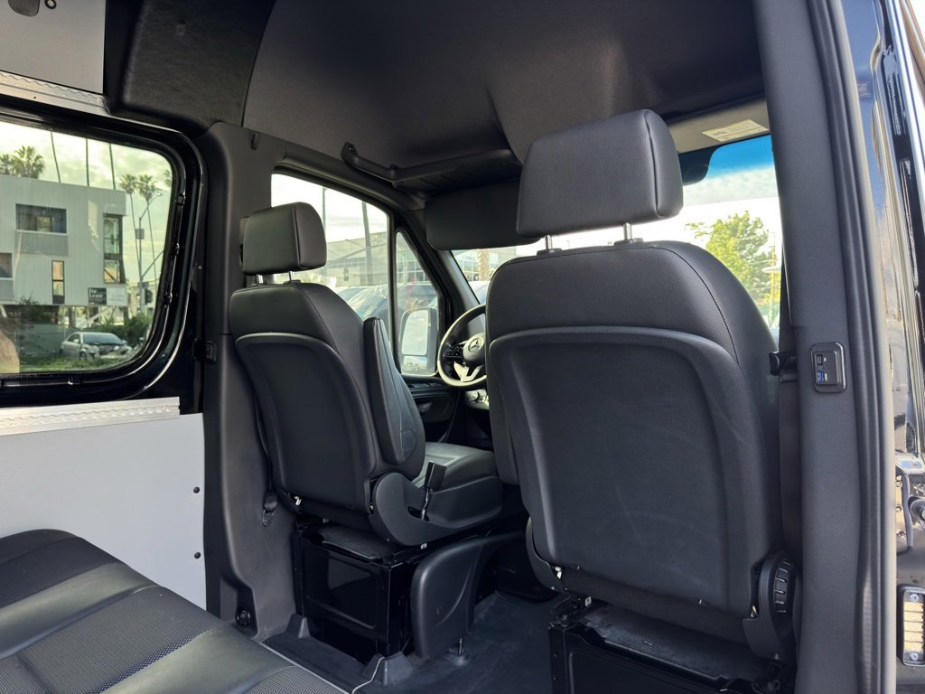 Used 2022 Mercedes-Benz Sprinter 144 Cargo image 14