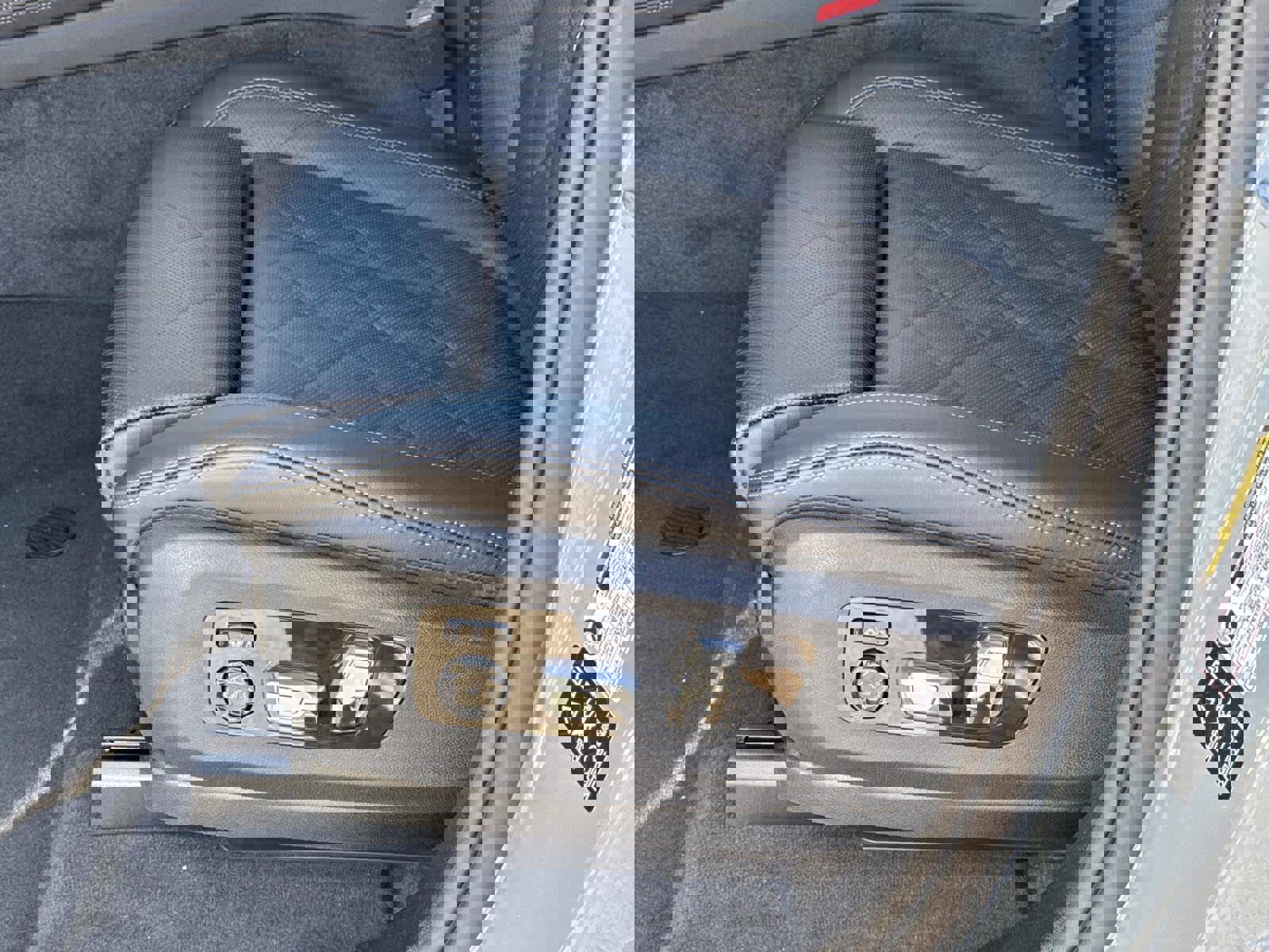 New 2026 BMW X7 xDrive40i w/ Executive Package image 19