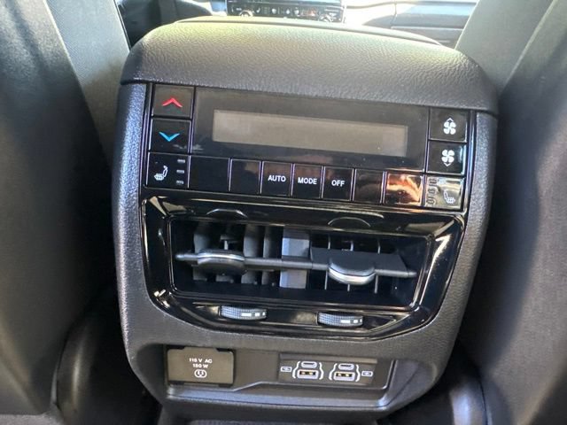 Used 2021 Jeep Grand Cherokee L Limited w/ Luxury Tech Group II AWD/4WD image 12