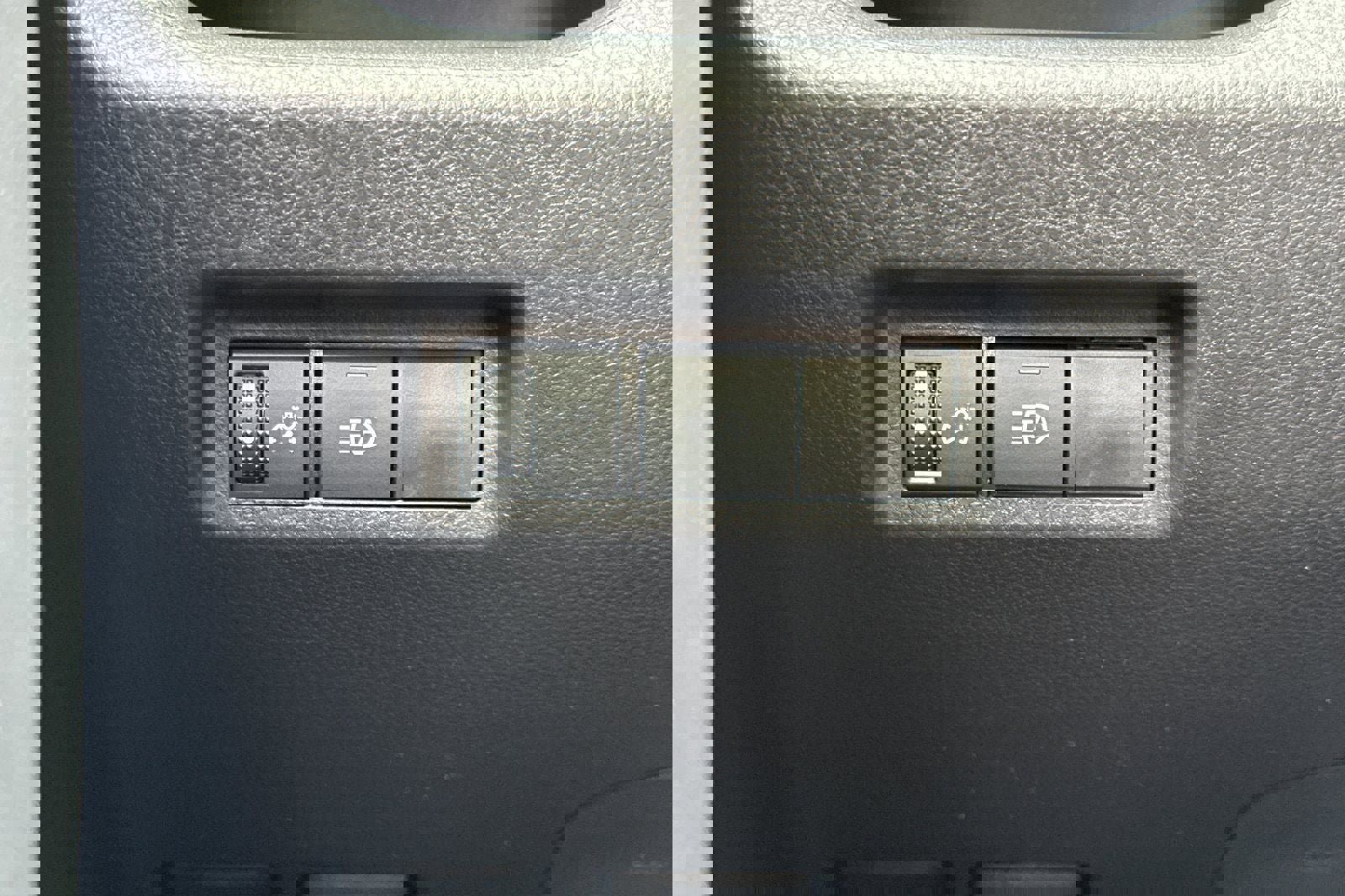 New 2025 Toyota RAV4 LE image 30