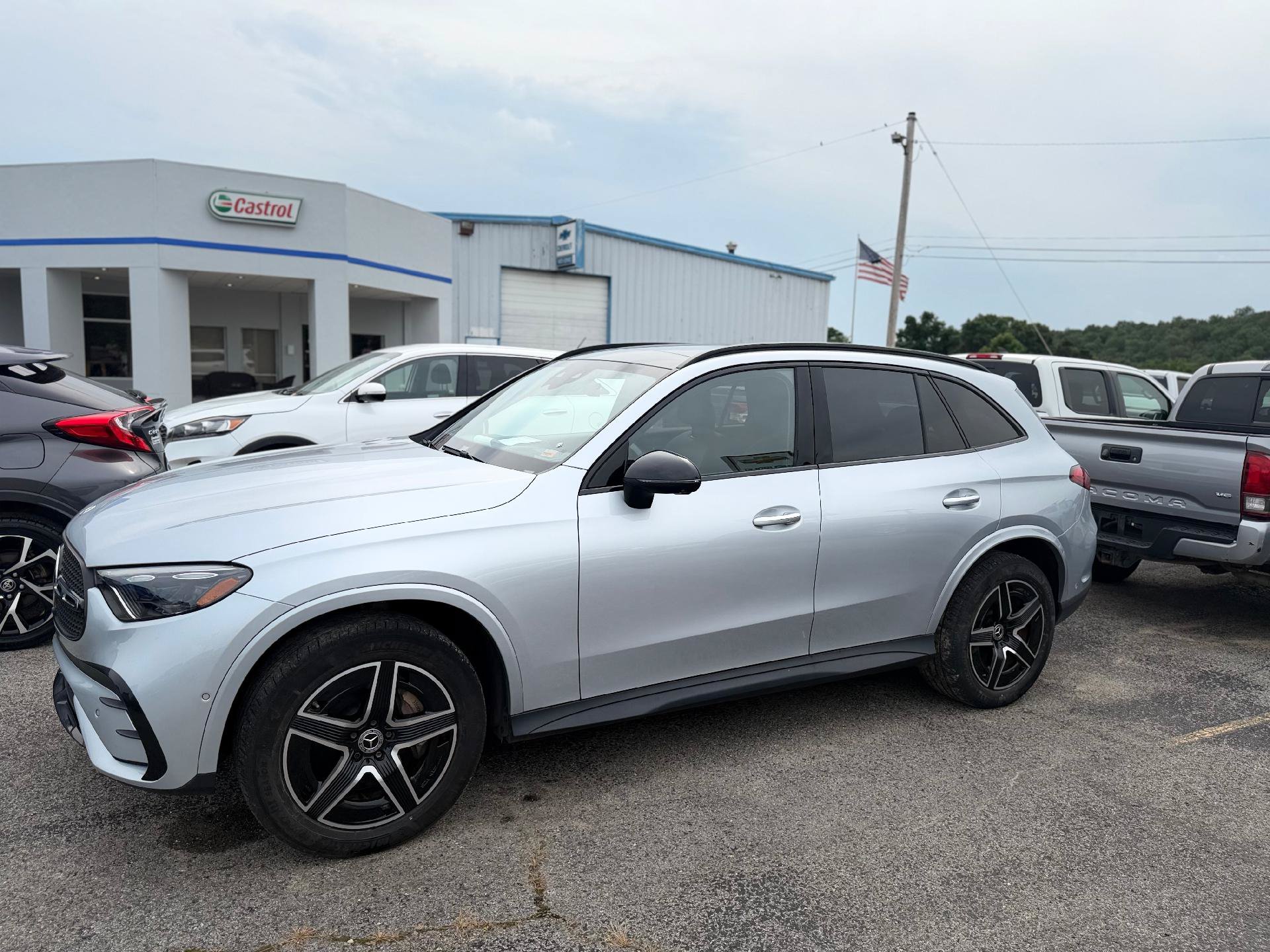 Used 2023 Mercedes-Benz GLC 300 4MATIC w/ Pinnacle Trim Package image 7