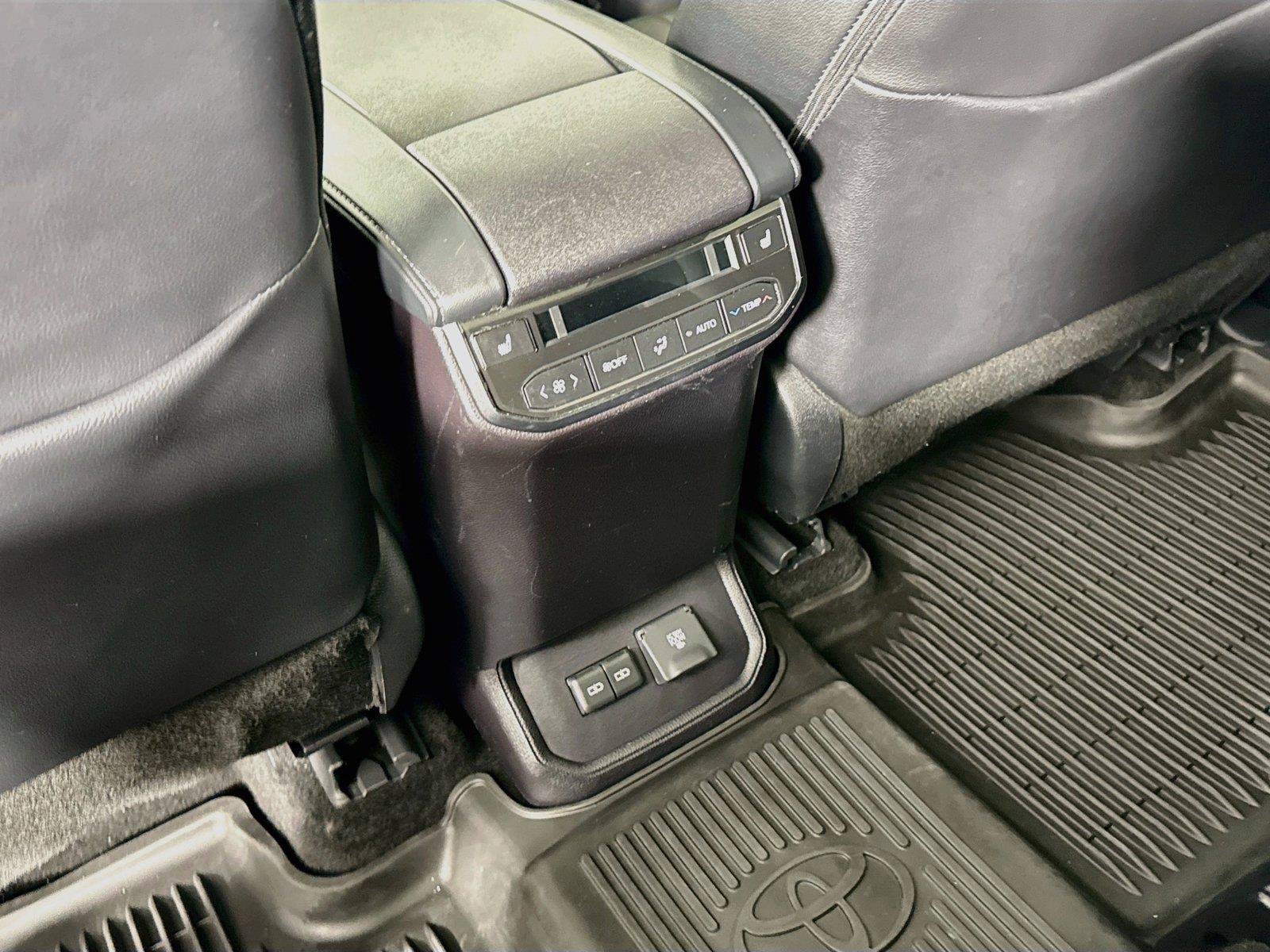 Certified 2025 Toyota Highlander Platinum AWD/4WD image 55