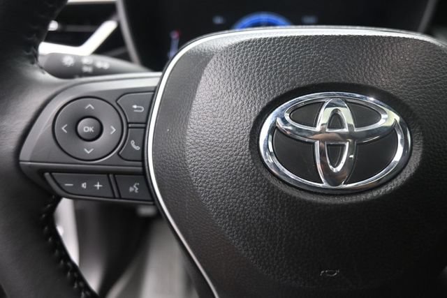 Used 2025 Toyota Corolla XSE FWD image 15