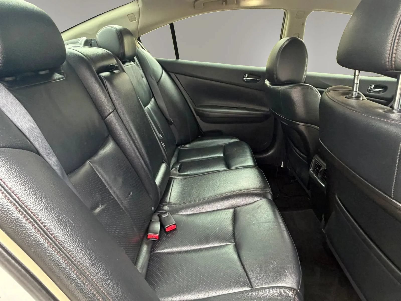 Used 2011 Nissan Maxima 3.5 SV w/ Monitor Pkg FWD image 18