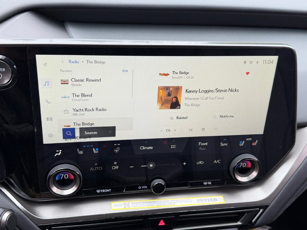 New 2026 Lexus TX 500h AWD image 18