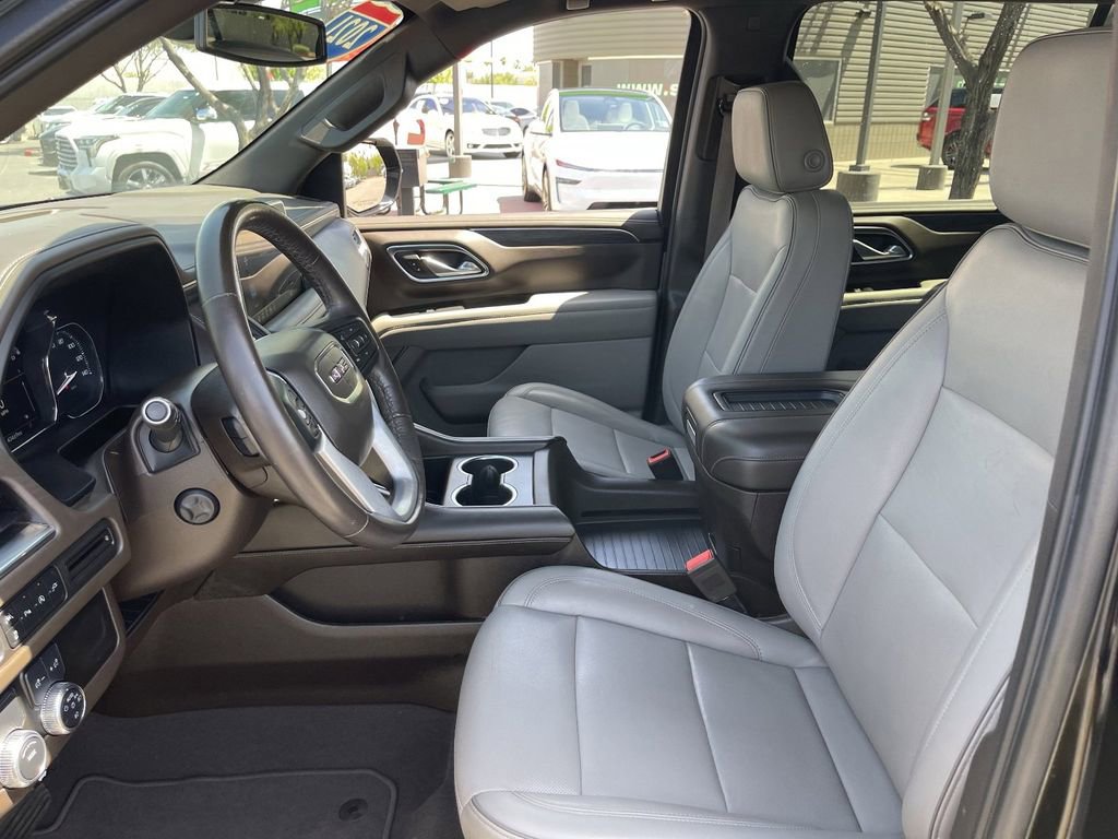 Used 2021 GMC Yukon XL SLT w/ SLT Luxury Package image 20