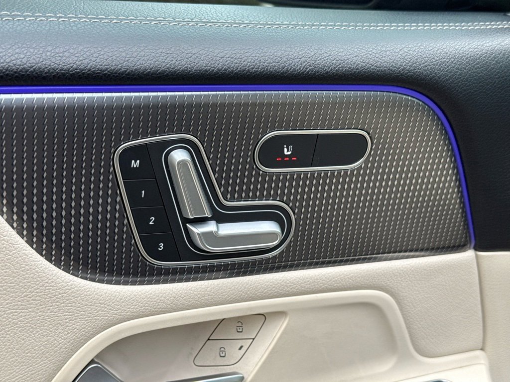 Certified 2020 Mercedes-Benz GLB 250 image 3