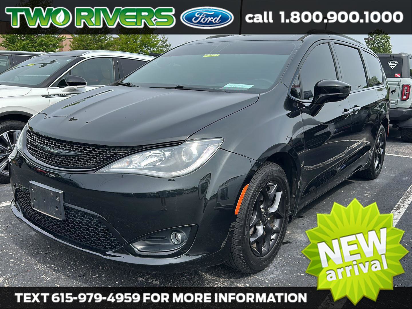 Used 2020 Chrysler Pacifica Touring-L Plus w/ S Appearance Package FWD image 1