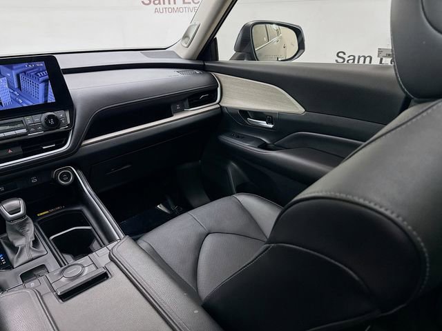 Used 2024 Toyota Grand Highlander Limited image 25