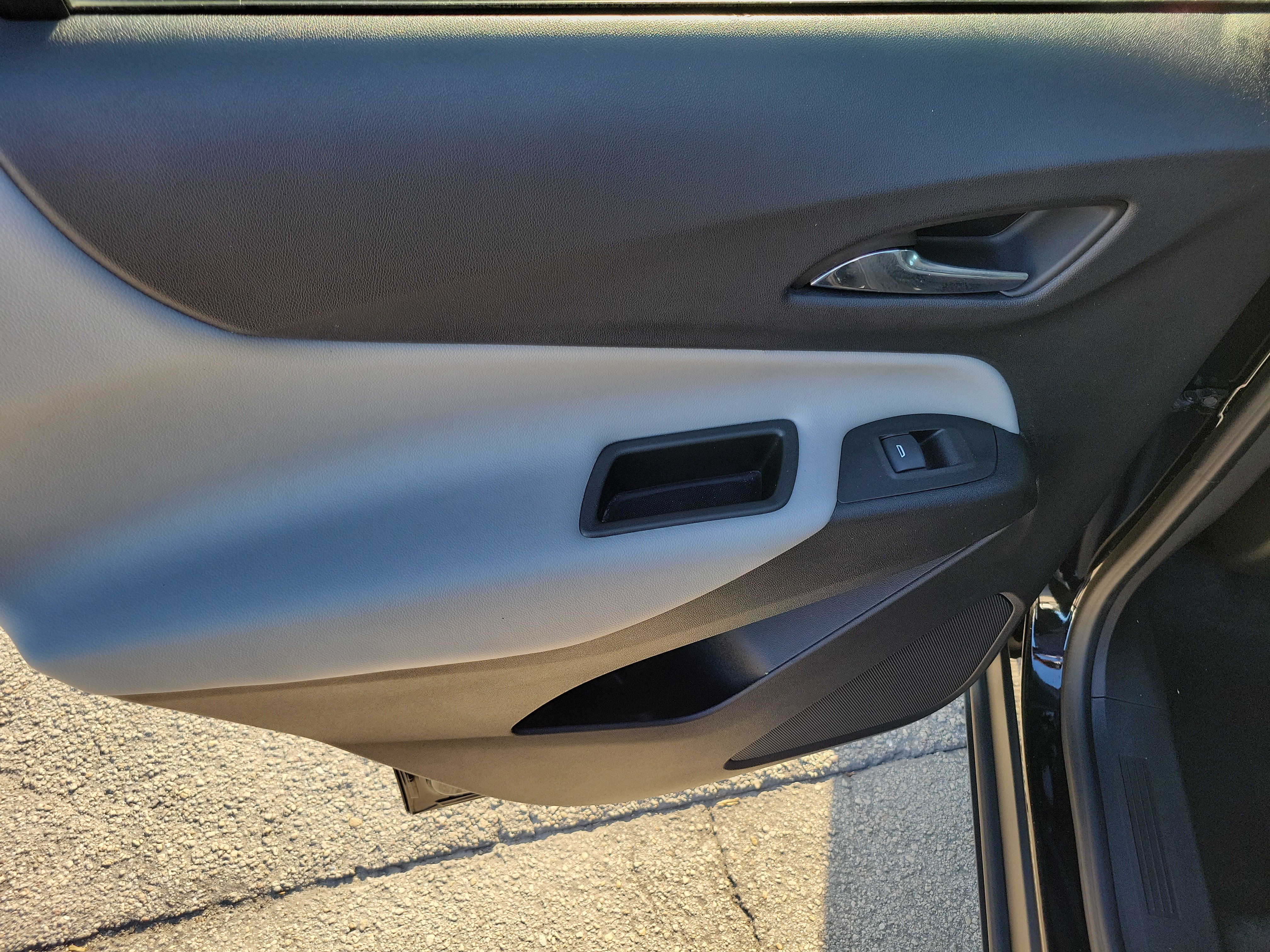 Used 2022 Chevrolet Equinox LT AWD/4WD image 10