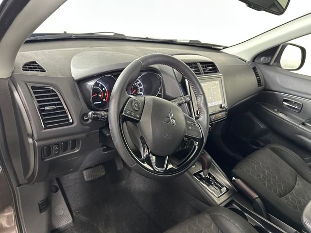 Used 2024 Mitsubishi Outlander Sport LE image 13