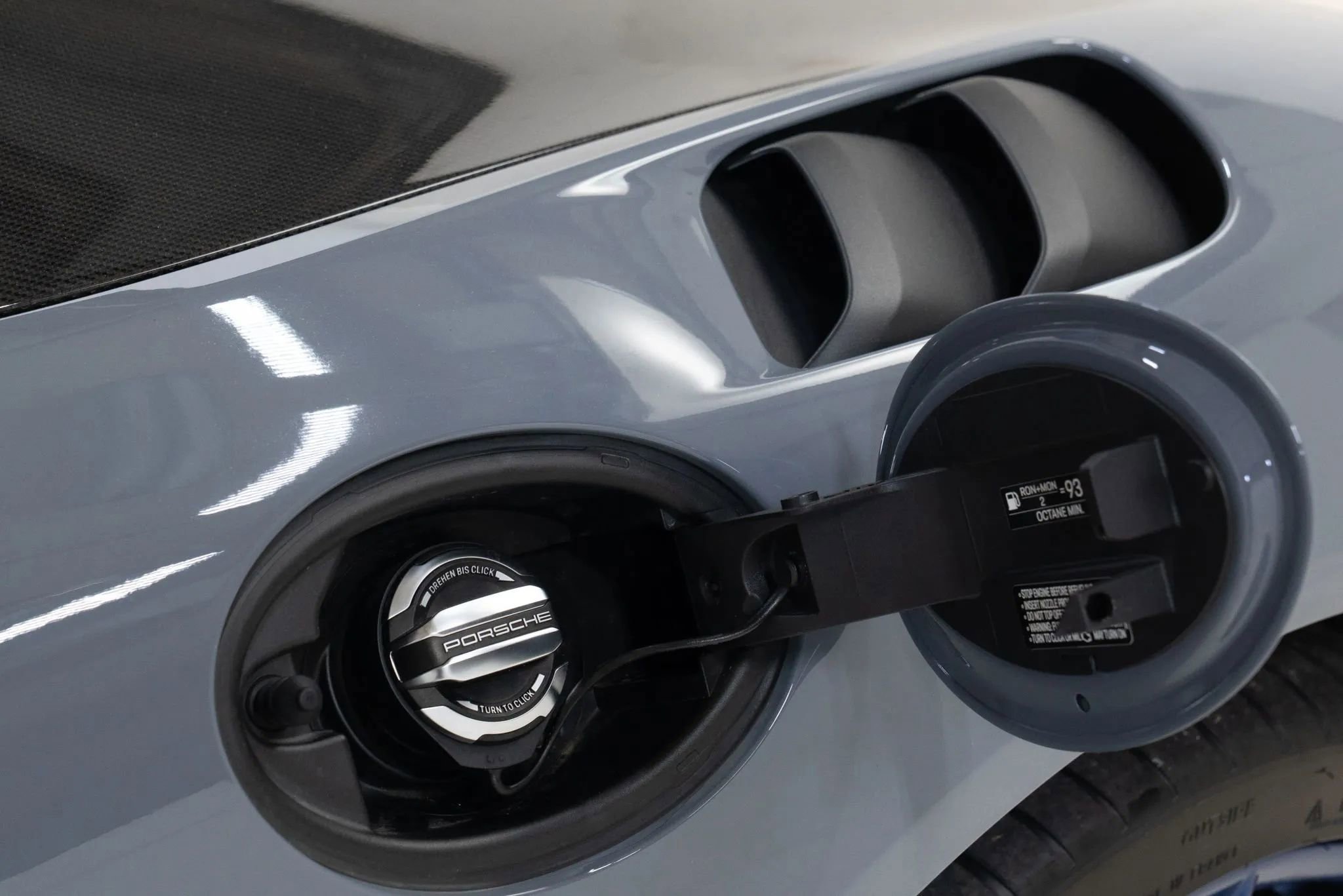 Used 2023 Porsche 718 Cayman GT4 RS image 21