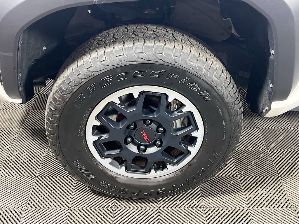 Certified 2024 Toyota Tacoma TRD Off-Road image 27