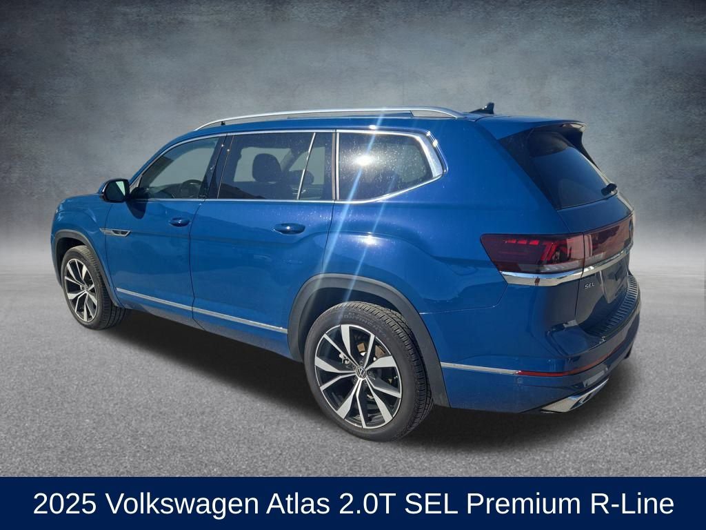 Used 2025 Volkswagen Atlas SEL Premium R-Line image 3