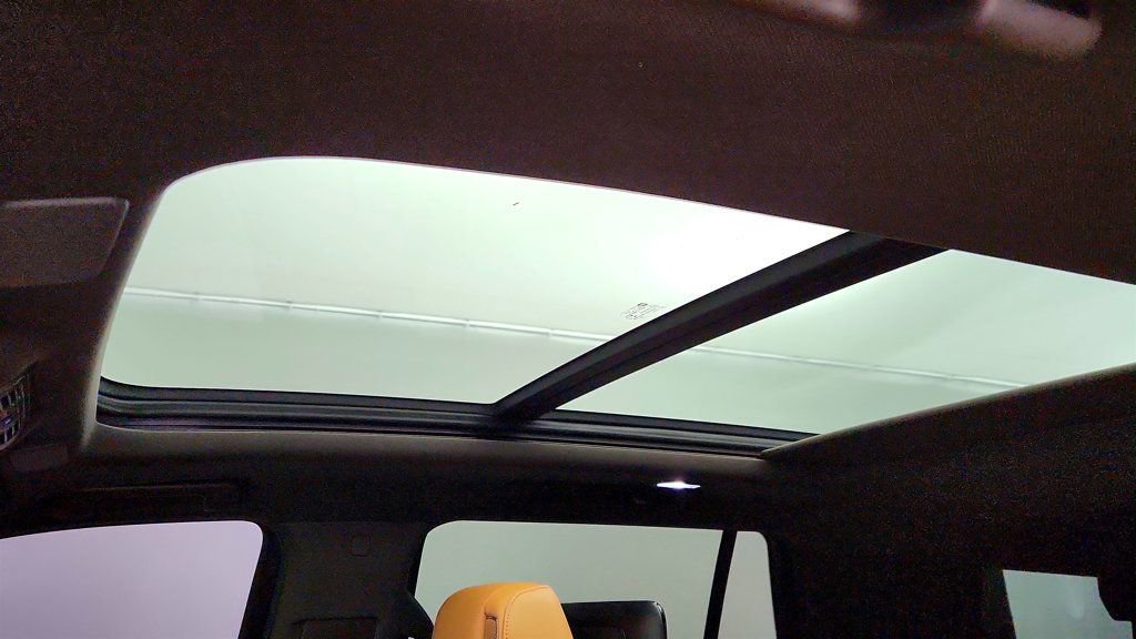 Used 2021 Cadillac Escalade Sport w/ Driver Assist Tech Package image 10