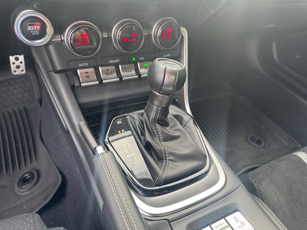 Used 2024 Toyota GR86 Premium RWD image 22