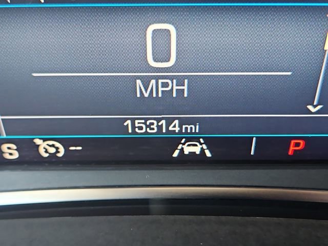 Used 2024 GMC Terrain SLE w/ Driver Convenience Package image 17