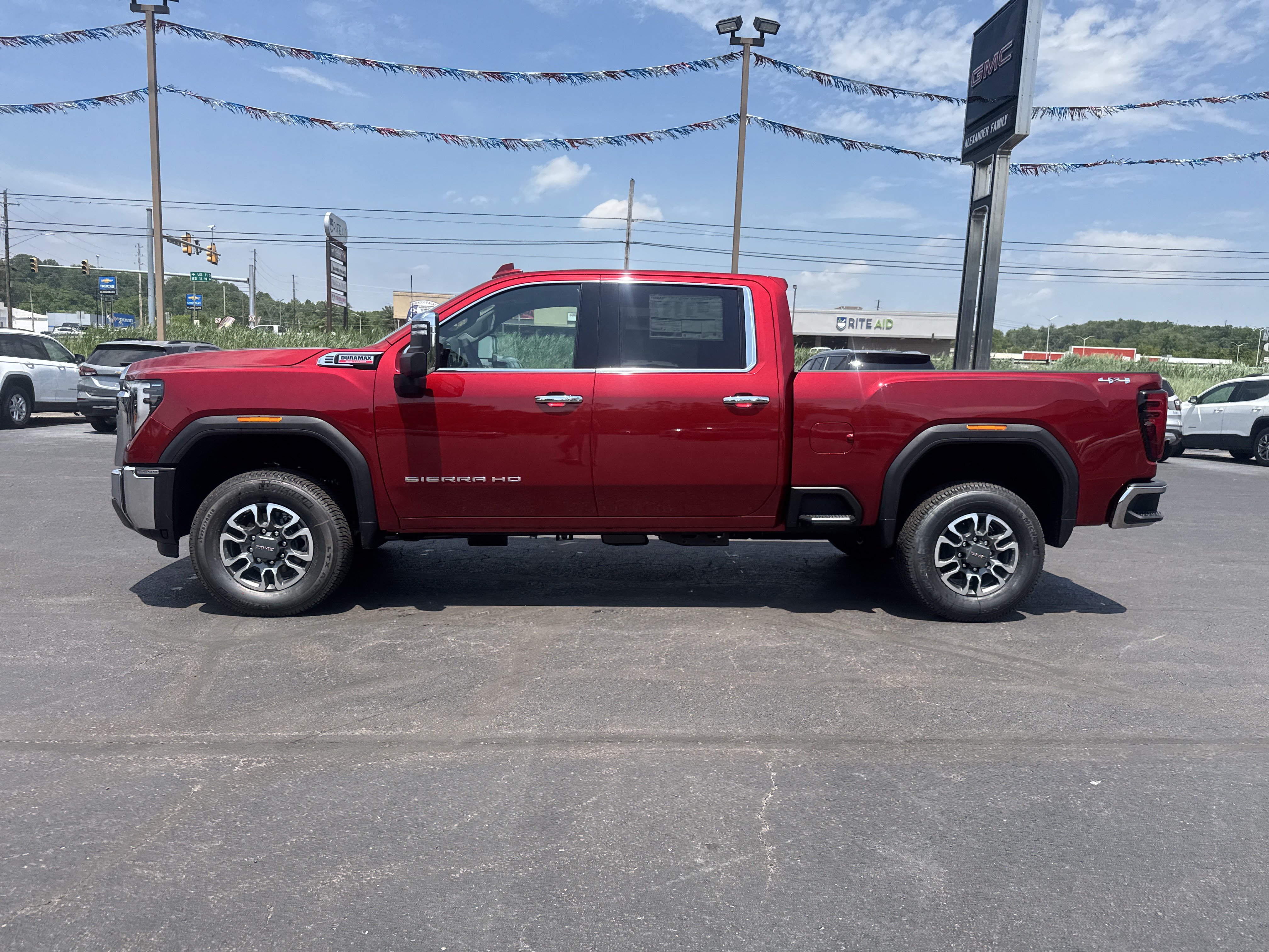 New 2026 GMC Sierra 2500 SLT AWD/4WD image 7