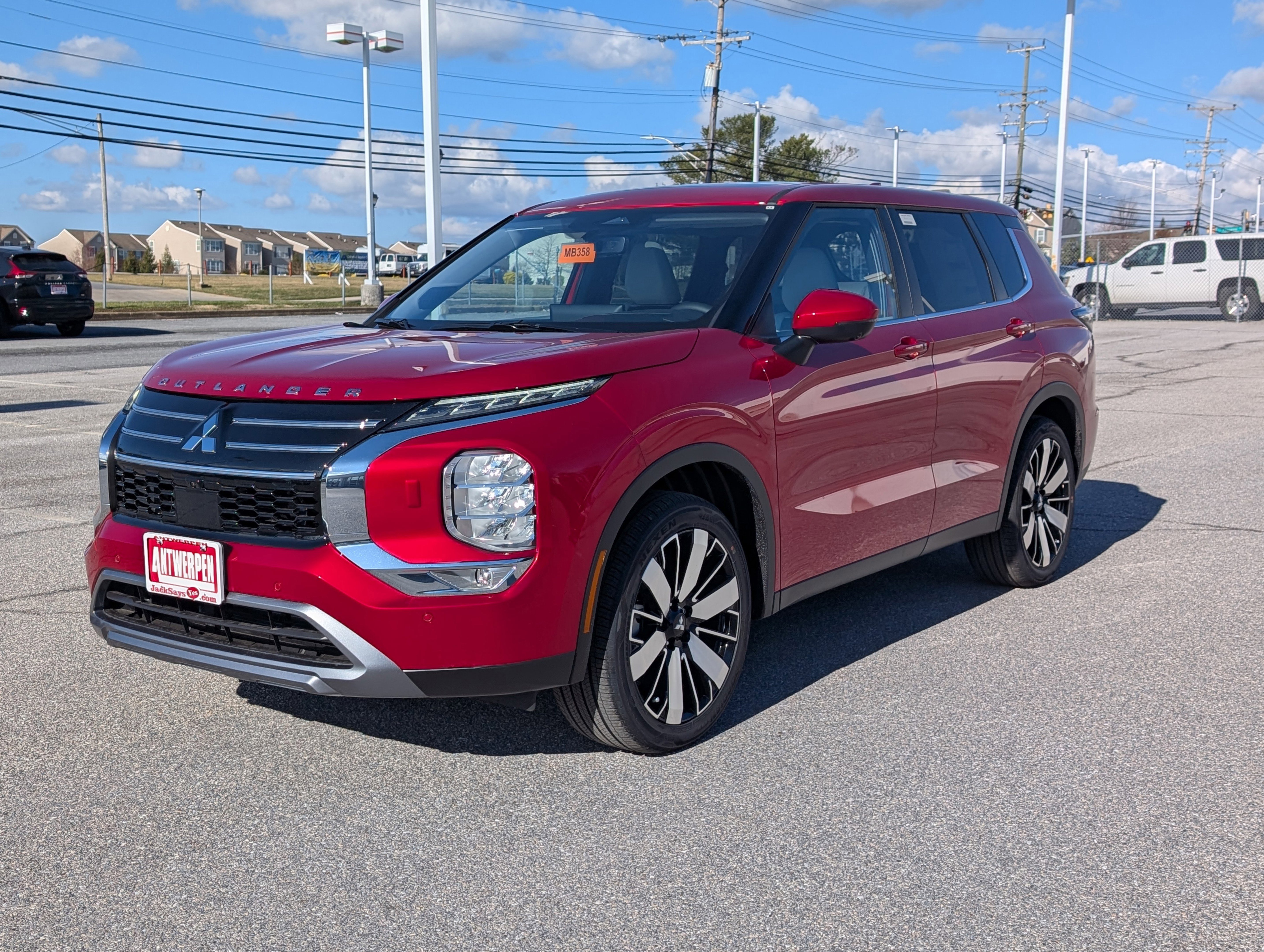 New 2025 Mitsubishi Outlander SE image 6