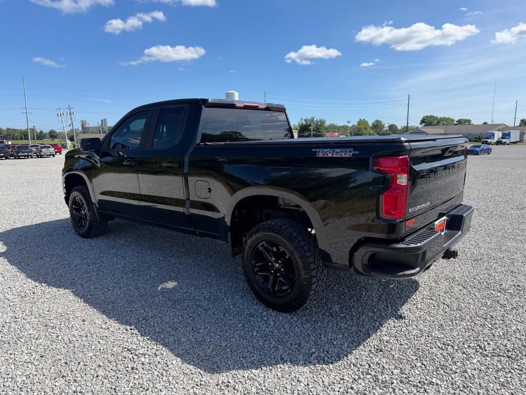 Used 2019 Chevrolet Silverado 1500 Custom Trail Boss AWD/4WD image 23