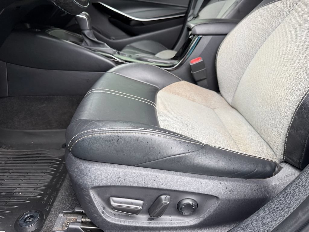 Used 2021 Toyota Corolla XSE FWD image 11